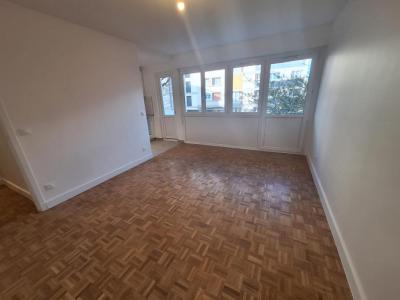 For sale Courbevoie 3 rooms 52 m2 Hauts de Seine (92400) photo 1