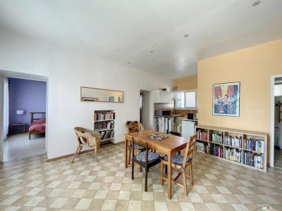 For sale Saint-saturnin-les-avignon 8 rooms 193 m2 Vaucluse (84450) photo 3