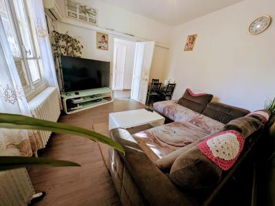 For sale A 10 MINUTES D'AVIGNON 6 rooms 120 m2 Vaucluse (84000) photo 2