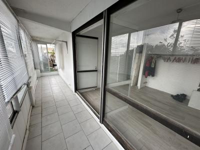 For sale NMES EST 4 rooms 71 m2 Gard (30000) photo 3