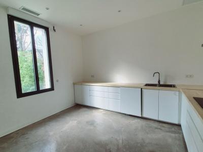 For sale CENTRE VILLE 4 rooms 114 m2 Herault (34170) photo 2