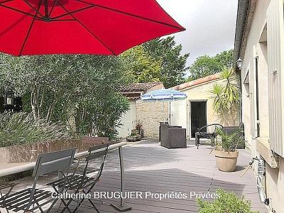 For sale Saint-sauveur-d'aunis 7 rooms 258 m2 Charente maritime (17540) photo 3