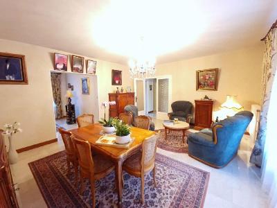 For sale 5 rooms 112 m2 Oise (60180) photo 2