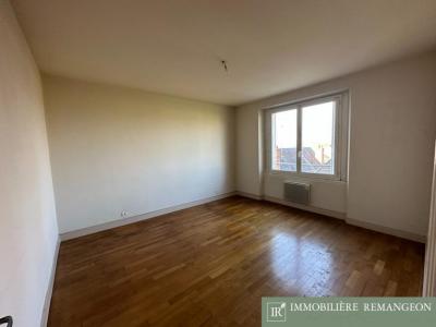 For sale Vierzon 4 rooms 107 m2 Cher (18100) photo 2