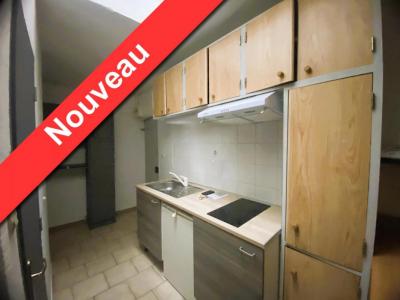 For rent Nimes 1 room 24 m2 Gard (30000) photo 0