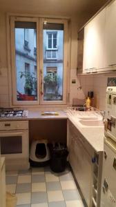 For rent Paris-10eme-arrondissement 2 rooms 53 m2 Paris (75010) photo 2