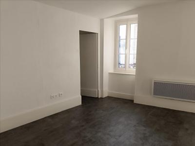 For rent Riom 3 rooms 66 m2 Puy de dome (63200) photo 4