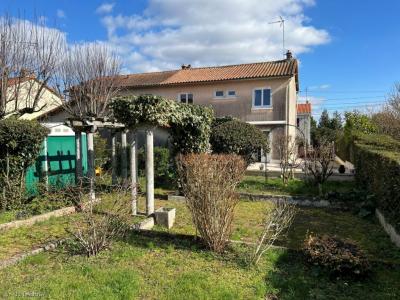 For sale Ruffec 7 rooms 119 m2 Charente (16700) photo 2