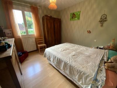 For sale 8 rooms 176 m2 Lot (46090) photo 4