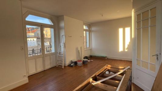 For sale CENTRE VILLE 4 rooms 74 m2 Puy de dome (63300) photo 3