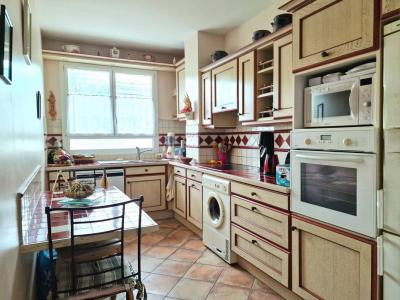 For sale Vaucresson 4 rooms 95 m2 Hauts de Seine (92420) photo 3