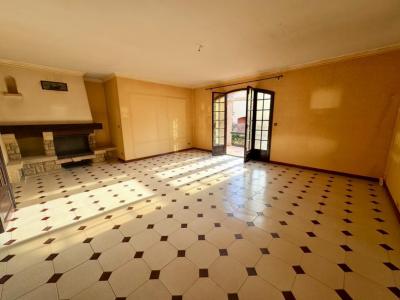 For sale Marignane 4 rooms 97 m2 Bouches du Rhone (13700) photo 1