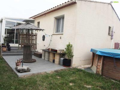 For sale Clarensac 4 rooms 127 m2 Gard (30870) photo 2