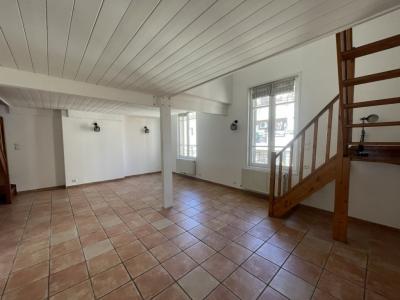 For rent Lyon-7eme-arrondissement 3 rooms 56 m2 Rhone (69007) photo 0