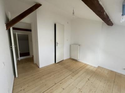 For rent Lyon-7eme-arrondissement 3 rooms 56 m2 Rhone (69007) photo 2