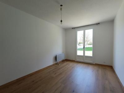 For rent Revel 2 rooms 37 m2 Haute garonne (31250) photo 2