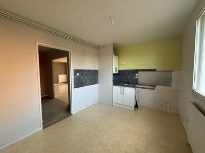 For sale Unieux 3 rooms 89 m2 Loire (42240) photo 3