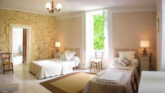 For sale 20KM D'UZES 20 rooms 630 m2 Gard (30700) photo 4