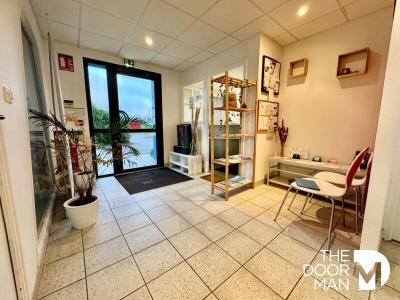 For rent Laval 10 rooms 265 m2 Mayenne (53000) photo 1