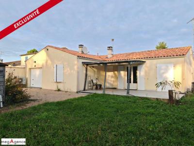 For sale Saintes 5 rooms 103 m2 Charente maritime (17100) photo 1