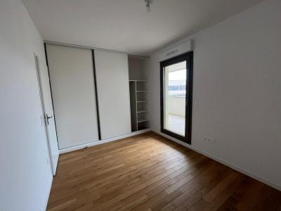 For rent Antony 4 rooms 92 m2 Hauts de Seine (92160) photo 4