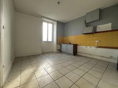 For sale CENTRE VILLE 3 rooms 114 m2 Ardeche (07200) photo 2