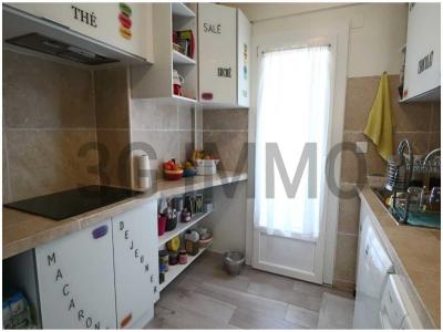 For sale Toulon 4 rooms 62 m2 Var (83200) photo 3