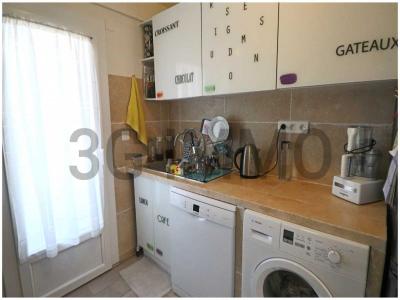 For sale Toulon 4 rooms 62 m2 Var (83200) photo 4