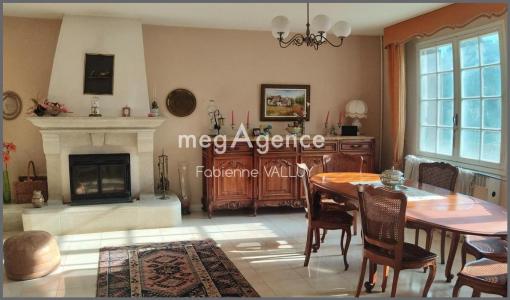 For sale Saint-pierre-d'amilly 5 rooms 140 m2 Charente maritime (17700) photo 0