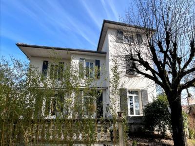 For sale Feurs 9 rooms 252 m2 Loire (42110) photo 0