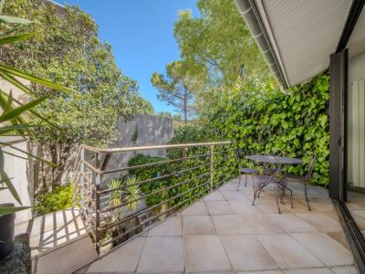 For sale 6 rooms 203 m2 Herault (34000) photo 3