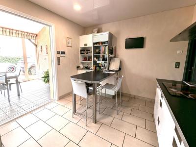 For sale 7 rooms 195 m2 Loire (42720) photo 2