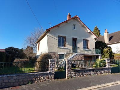 For sale CENTRE VILLE, COMMERCES 3 rooms 54 m2 Creuse (23600) photo 0