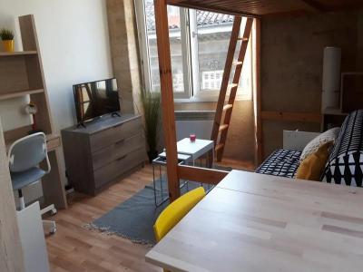 For rent Bordeaux 1 room 22 m2 Gironde (33000) photo 2