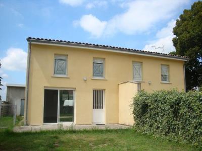 Louer Maison 78 m2 Lussac