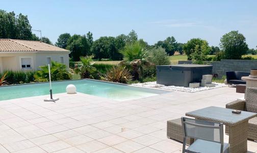 For sale Champniers 7 rooms 160 m2 Charente (16430) photo 0