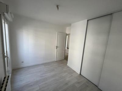 For sale Villeurbanne 3 rooms 65 m2 Rhone (69100) photo 3