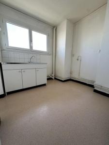 For sale Roubaix 3 rooms 60 m2 Nord (59100) photo 4