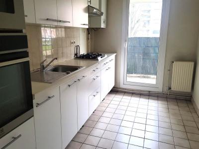 For sale Lyon-9eme-arrondissement 4 rooms 84 m2 Rhone (69009) photo 2