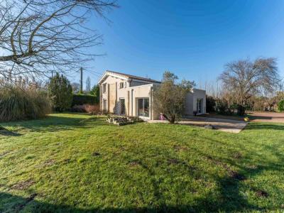 For sale Saint-andre-de-cubzac 5 rooms 186 m2 Gironde (33240) photo 0