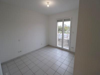 For sale 3 rooms 61 m2 Pyrenees orientales (66000) photo 3