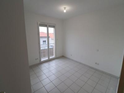 For sale 3 rooms 61 m2 Pyrenees orientales (66000) photo 4