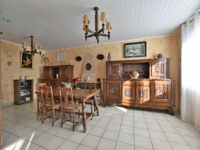 For sale CHOLET BOURGNEUF 4 rooms 99 m2 Maine et loire (49300) photo 1