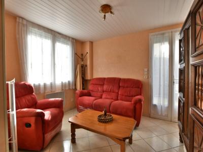 For sale CHOLET BOURGNEUF 4 rooms 99 m2 Maine et loire (49300) photo 2