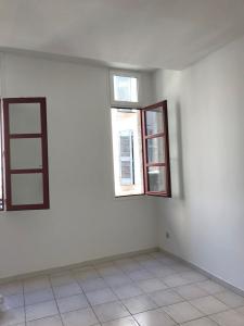 For sale 20 RUE CURATERIE 1 room 39 m2 Gard (30900) photo 2