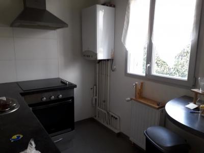 For sale 3 rooms 65 m2 Aube (10800) photo 2