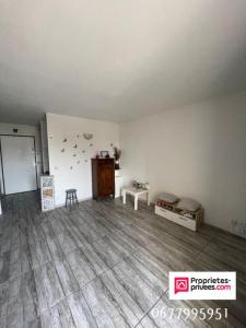 For sale Nimes 1 room 22 m2 Gard (30000) photo 2