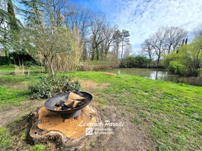 For sale Montpon-menesterol 5 rooms 165 m2 Dordogne (24700) photo 0