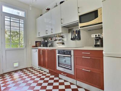 For sale Bordeaux 7 rooms 160 m2 Gironde (33800) photo 3