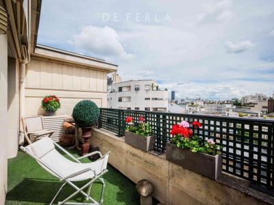 For sale Paris-7eme-arrondissement 4 rooms 117 m2 Paris (75007) photo 1